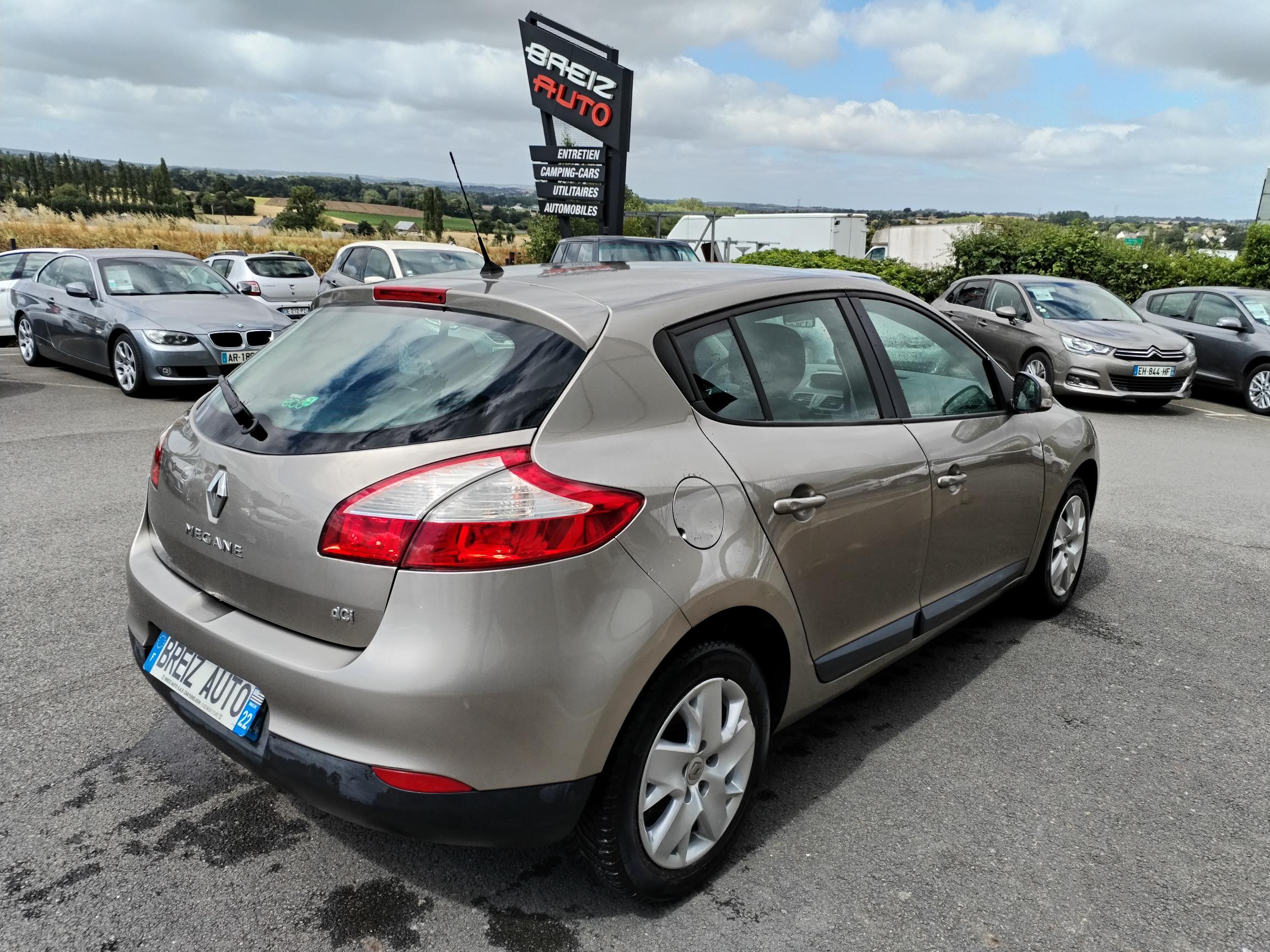 RENAULT  MEGANE III               